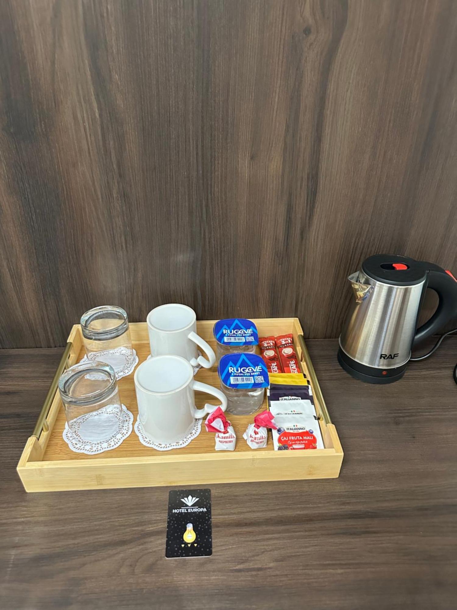 Hotel Europa Prishtina Pristina Buitenkant foto