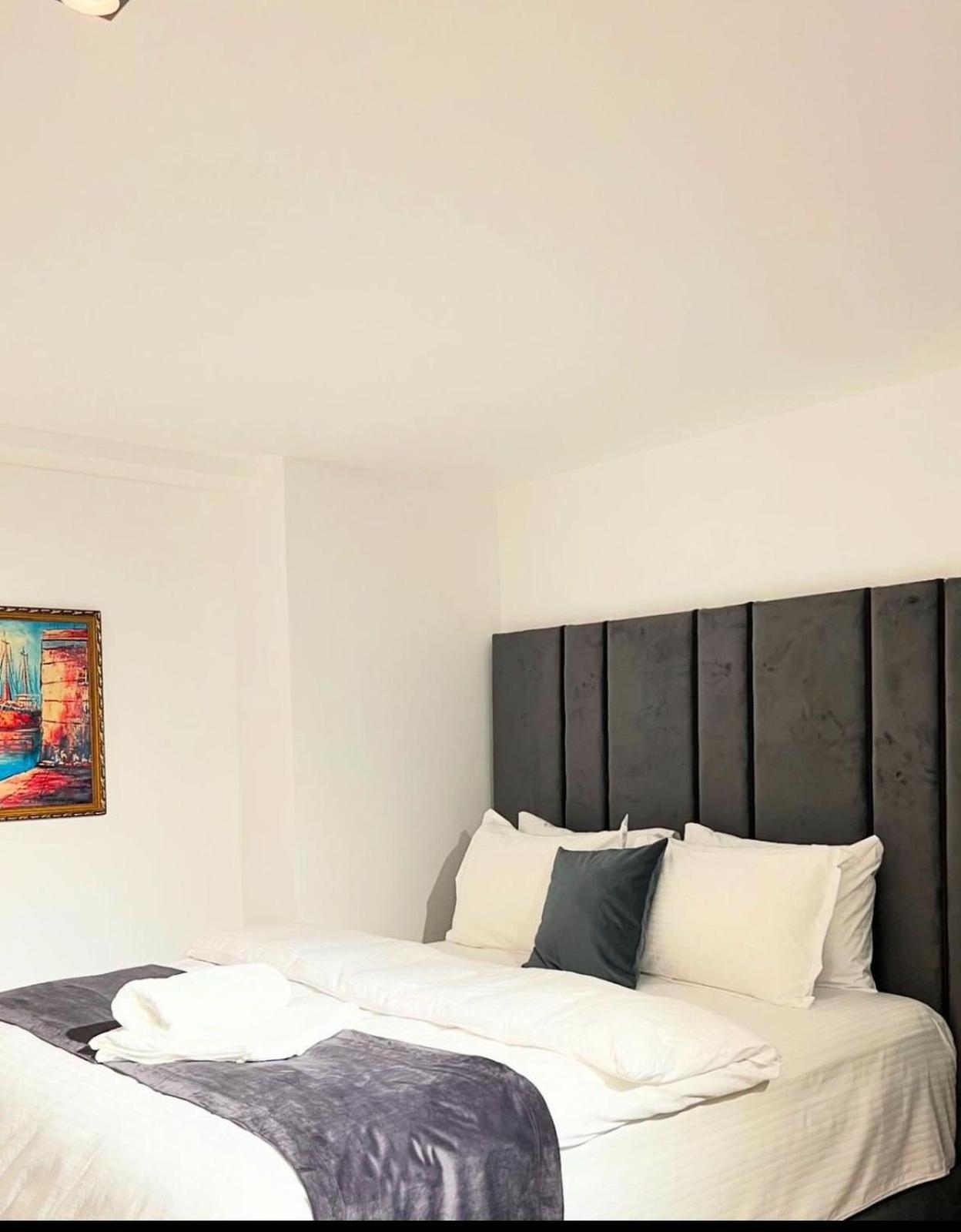 Hotel Europa Prishtina Pristina Buitenkant foto