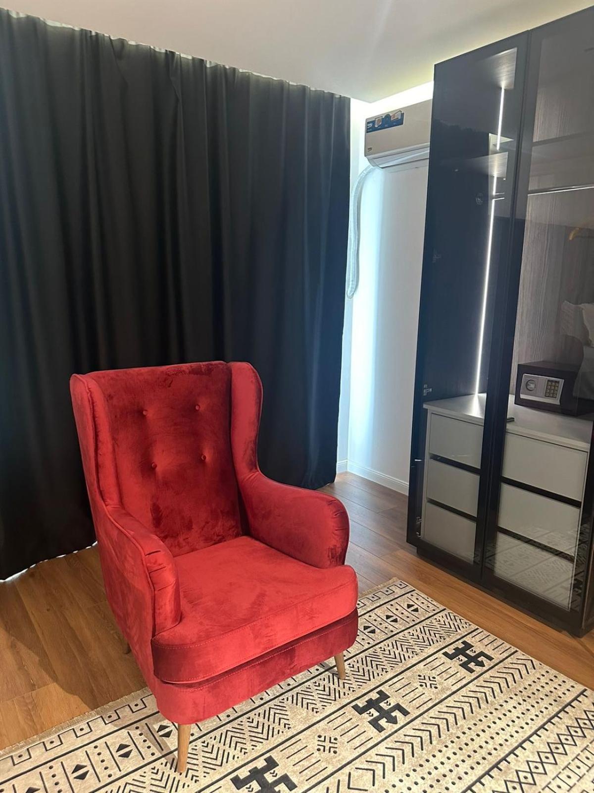 Hotel Europa Prishtina Pristina Buitenkant foto