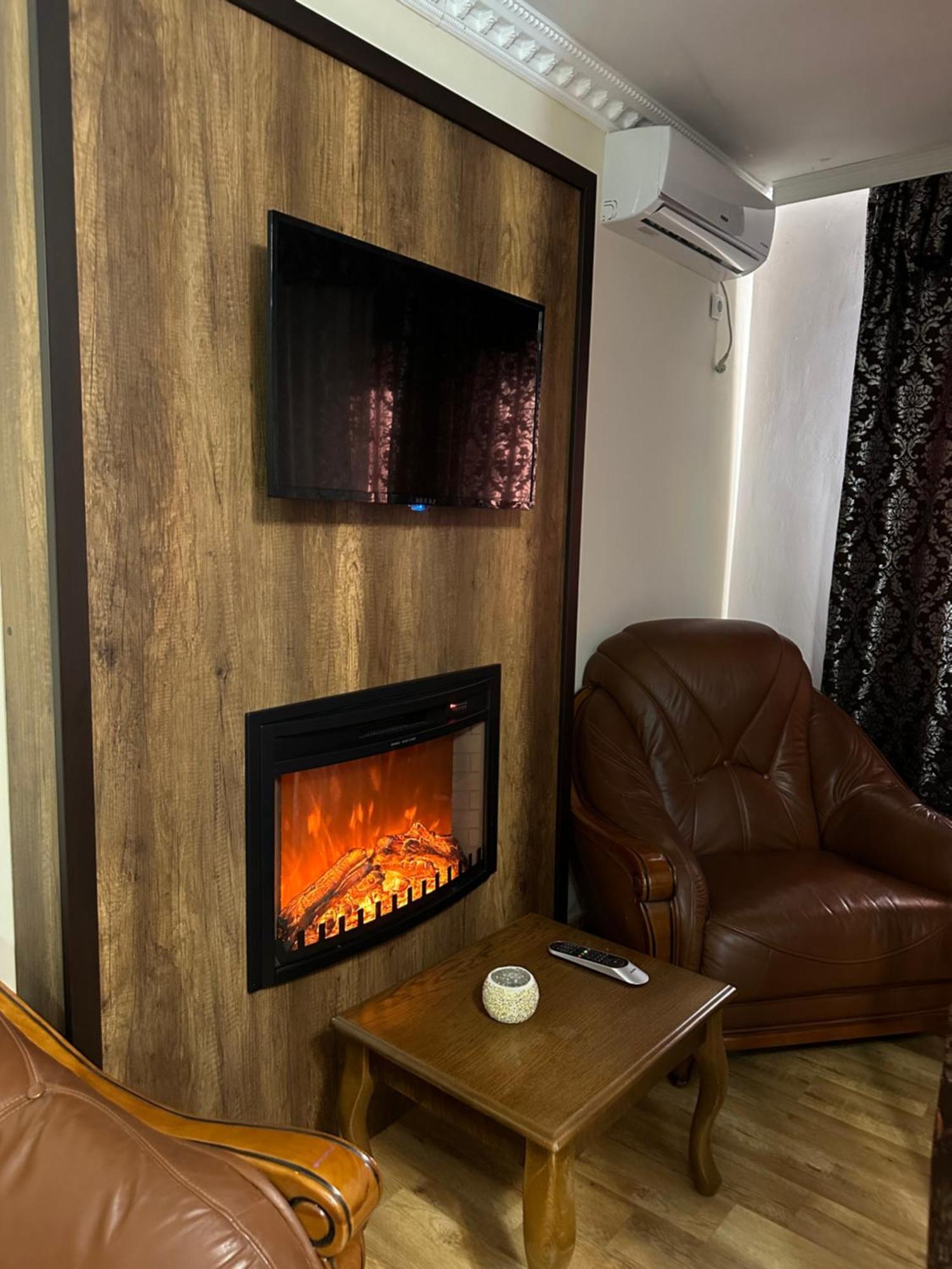 Hotel Europa Prishtina Pristina Buitenkant foto